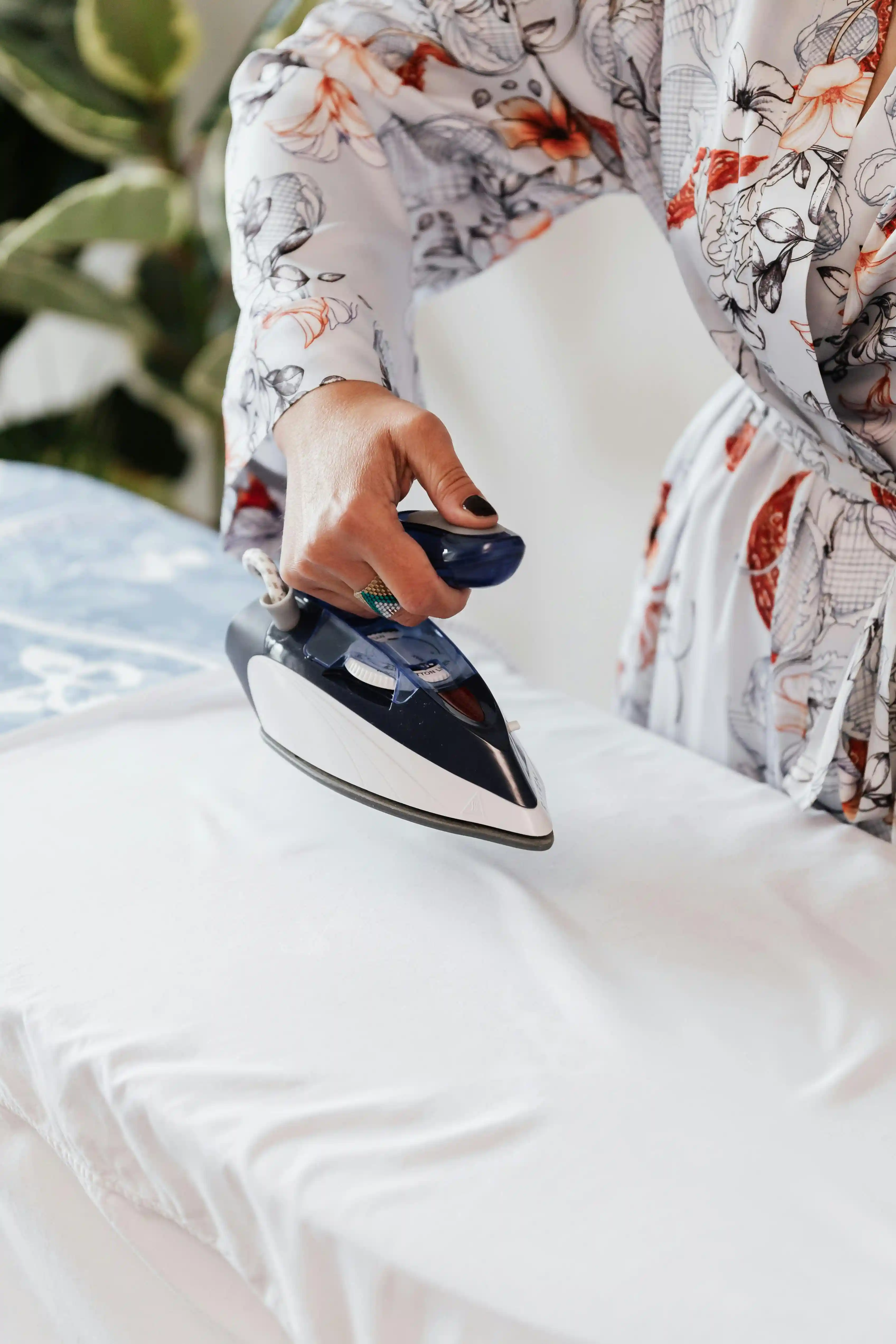 Professional ironing service in Dubai